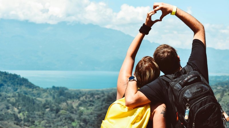 How to Plan a Spontaneous Getaway for Your Partner